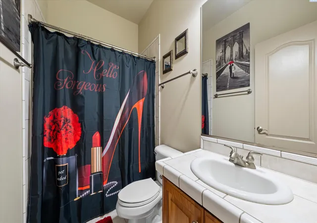 Photo 3 of Condo for sale at 3710 W Cyn Lakes Dr, Kennewick, WA 99337 | MLS# PAC296400 | Listing updated on 2026-10-18