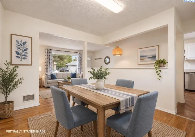 Photo 2 of Single family home for sale at 2035 Blue Ave, Richland, WA 99354 | MLS# PAC296405 | Listing updated on 2026-10-14