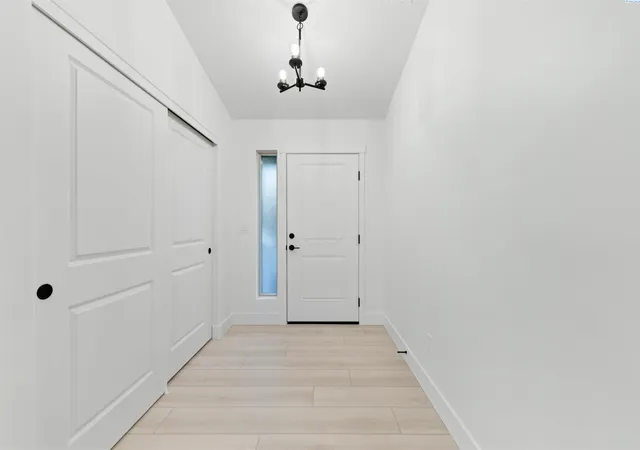 Photo 2 of Single family home for sale at 10020 Sunset Trl, Pasco, WA 99301 | MLS# PAC296406 | Listing updated on 2026-10-23