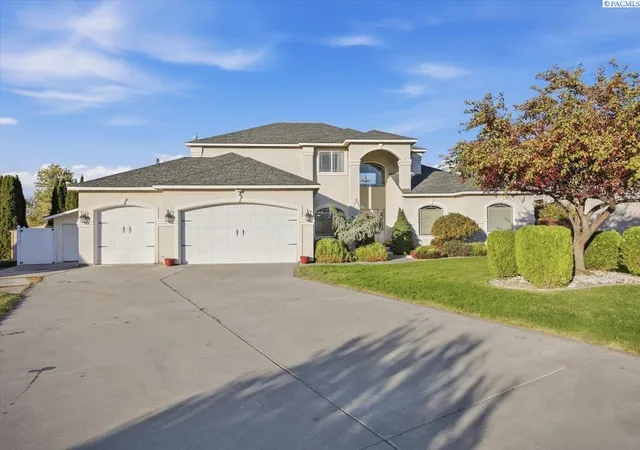 Photo 1 of Single family home for sale at 4900 W 24th Avenue, Kennewick, WA 99338 | MLS# PAC296452 | Listing updated on 2026-10-14