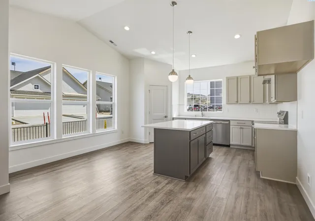 Photo 2 of Townhouse for sale at 4401 Conifer St, West Richland, WA 99353 | MLS# PAC296463 | Listing updated on 2026-10-16