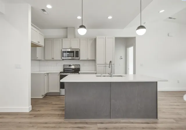 Townhouse for sale at 4437 Conifer St, West Richland, WA 99353 | MLS# PAC296465