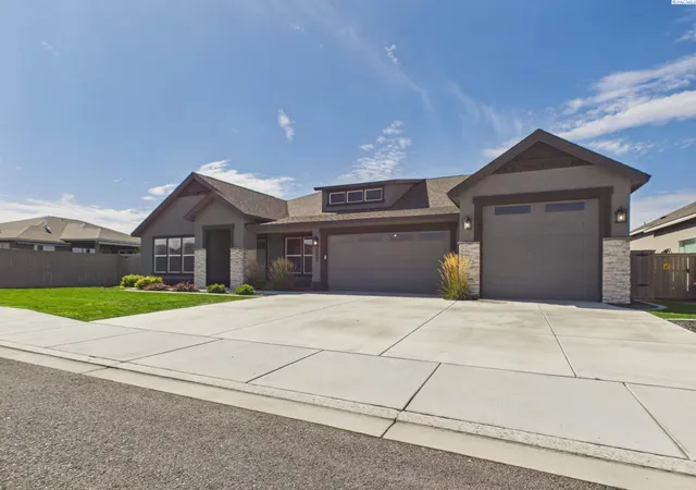 Photo 2 of Single family home for sale at 3246 Quail Ridge Lp, Richland, WA 99354 | MLS# PAC296483 | Listing updated on 2026-10-22