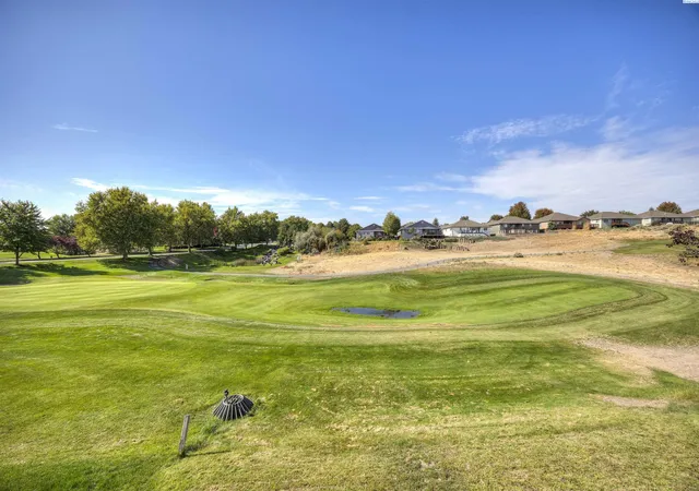 Photo 1 of Single family home for sale at 2657 Dornoch Pl, Richland, WA 99354 | MLS# PAC296496 | Listing updated on 2026-10-22
