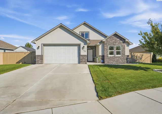 Photo 2 of Single family home for sale at 3118 Deserthawk Loop, Richland, WA 99354 | MLS# PAC296502 | Listing updated on 2026-10-20