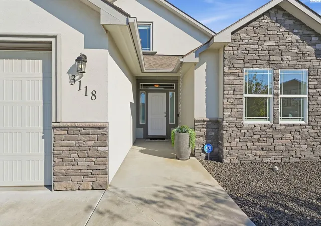 Photo 3 of Single family home for sale at 3118 Deserthawk Loop, Richland, WA 99354 | MLS# PAC296502 | Listing updated on 2026-10-20