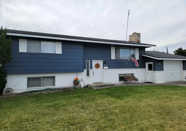 Photo 1 of Single family home for sale at 910 King St, Grandview, WA 98930 | MLS# PAC296514 | Listing updated on 2026-10-15