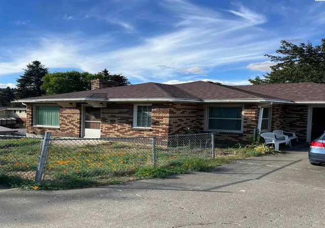 Photo 1 of Single family home for sale at 311 E Fairview St, Colfax, WA 99111 | MLS# PAC296530 | Listing updated on 2026-10-17