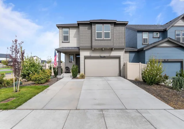 Townhouse for sale at 8072 Ranchland Ln, West Richland, WA 99353 | MLS# PAC296543