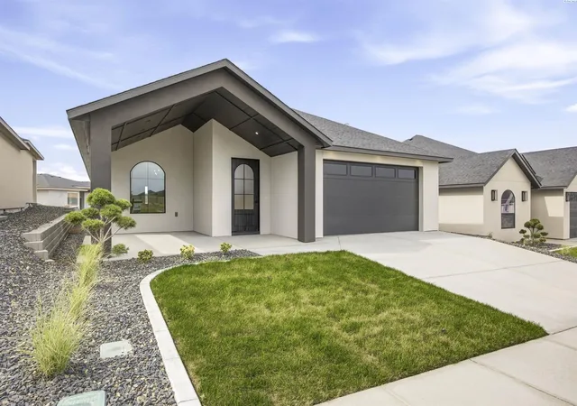 Photo 1 of Single family home for sale at 2999 Meadowlark Ave, Richland, WA 99352 | MLS# PAC296555 | Listing updated on 2026-10-22