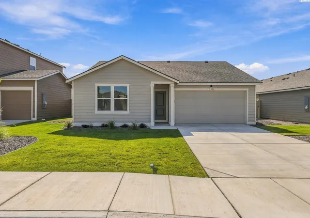 Photo 3 of Single family home for sale at 11216 Nottingham Dr, Pasco, WA 99301 | MLS# PAC296583 | Listing updated on 2026-10-17