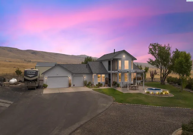 Photo 3 of Single family home for sale at 511 Saint Hilaire Rd, Yakima, WA 98901 | MLS# PAC296690 | Listing updated on 2026-10-22