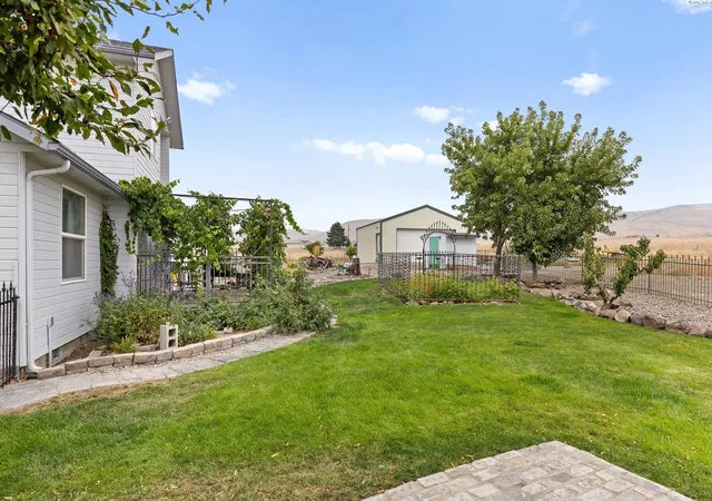 Photo 48 of Single family home for sale at 511 Saint Hilaire Rd, Yakima, WA 98901 | MLS# PAC296690 | Listing updated on 2026-10-22