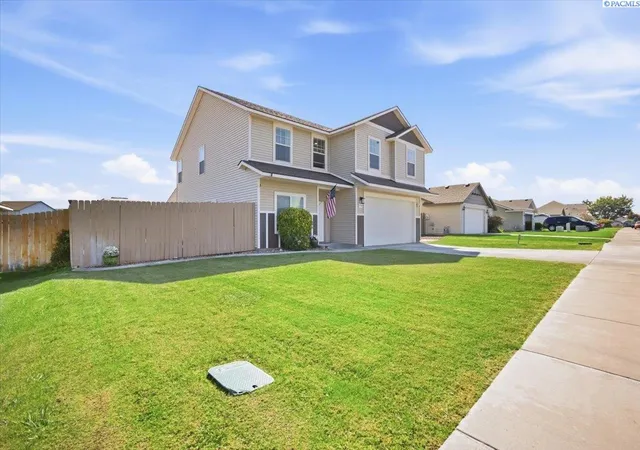 Photo 2 of Sale Pending at 5729 Sidon Ln, Pasco, WA 99301 | MLS# PAC296698 | Listing updated on 2026-10-21