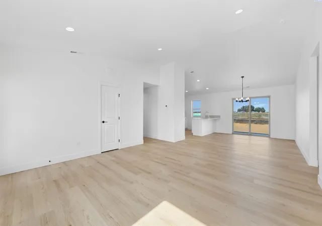 Photo 4 of Single family home for sale at 4138 Road 104, Pasco, WA 99301 | MLS# PAC296708 | Listing updated on 2026-10-23