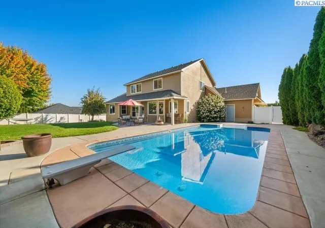 Photo 1 of Single family home for sale at 5400 Kenra Loop, West Richland, WA 99353 | MLS# PAC296728 | Listing updated on 2026-10-26