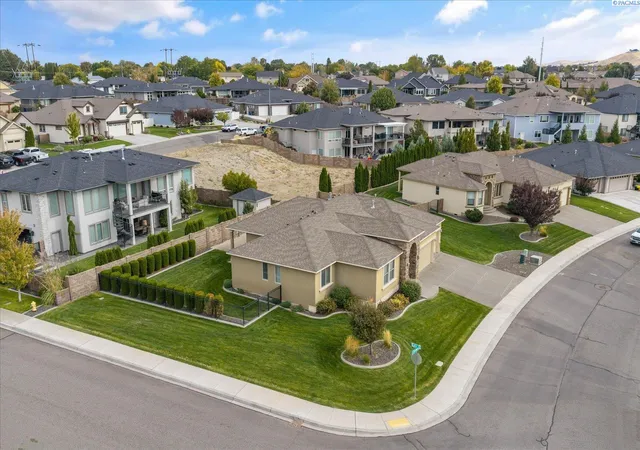 Photo 2 of Single family home for sale at 778 Strange Dr, Richland, WA 99352 | MLS# PAC296779 | Listing updated on 2026-10-22