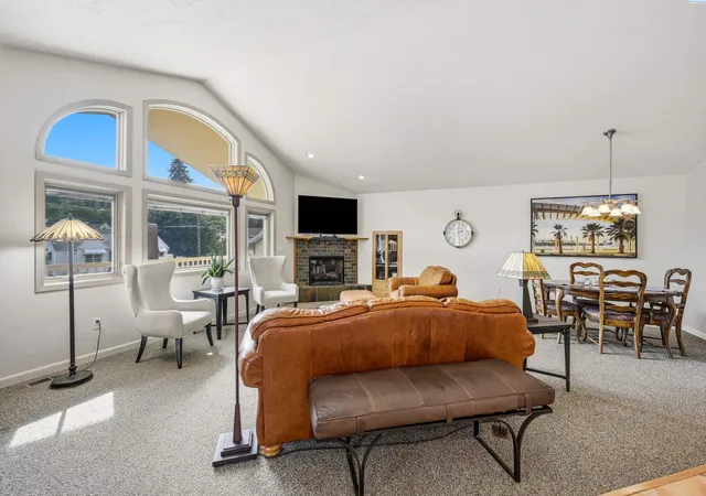Photo 4 of Single family home for sale at 205 E Cooper St, Colfax, WA 99111 | MLS# PAC296785 | Listing updated on 2026-10-16