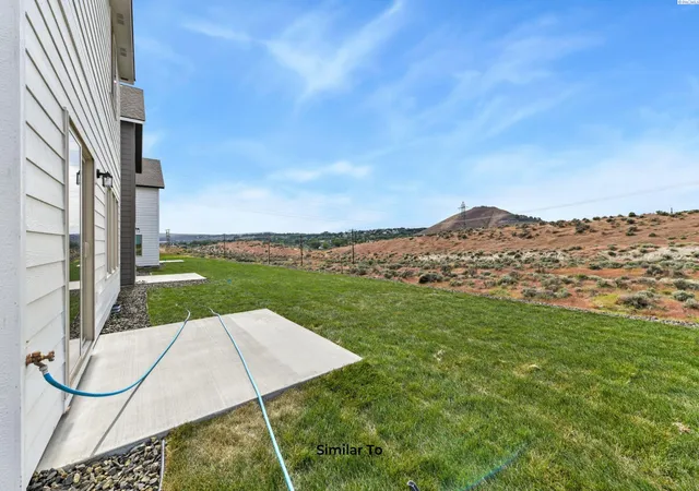 Photo 3 of Single family home for sale at 739 Honeylicious St, Richland, WA 99352 | MLS# PAC296810 | Listing updated on 2026-10-22