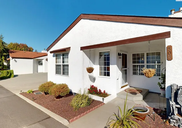 Photo 2 of Townhouse for sale at 508 Boros Ct, Richland, WA 99352 | MLS# PAC296846 | Listing updated on 2026-10-22