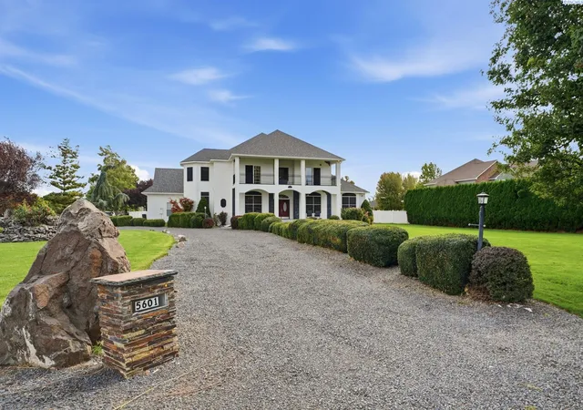Photo 2 of Single family home for sale at 5601 Glenbrook Loop, West Richland, WA 99353 | MLS# PAC296848 | Listing updated on 2026-10-15