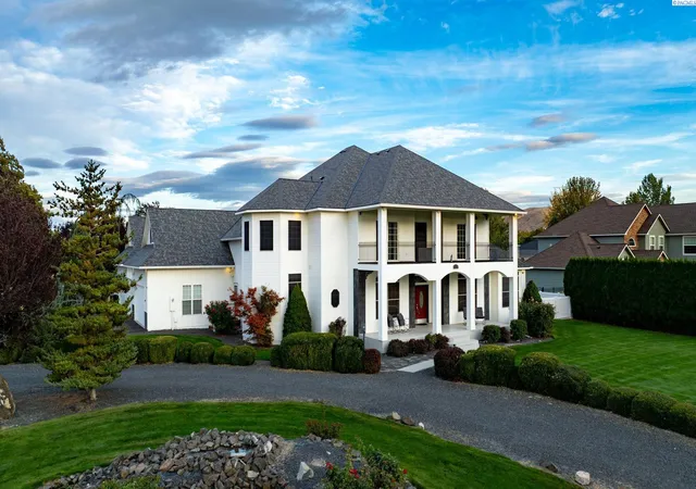 Photo 3 of Single family home for sale at 5601 Glenbrook Loop, West Richland, WA 99353 | MLS# PAC296848 | Listing updated on 2026-10-15