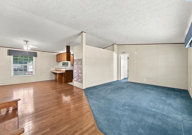 Photo 3 of Manufactured home for sale at 39606 S 2180 Prairie SE, Kennewick, WA 99337 | MLS# PAC296853 | Listing updated on 2026-10-15