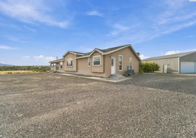 Photo 42 of Manufactured home for sale at 11708 E Ruppert Rd, Benton City, WA 99320 | MLS# PAC296865 | Listing updated on 2026-10-21