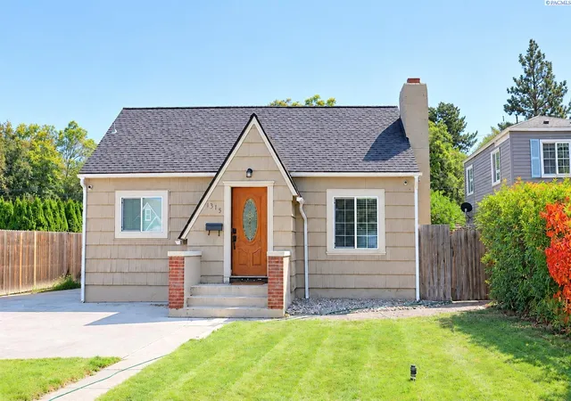 Photo 1 of Single family home for sale at 1315 W Kennewick Ave, Kennewick, WA 99336 | MLS# PAC296882 | Listing updated on 2026-10-27
