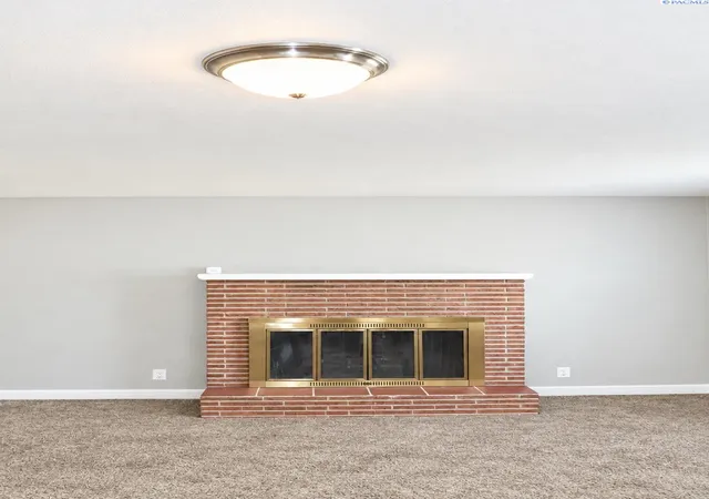 Photo 2 of Single family home for sale at 1315 W Kennewick Ave, Kennewick, WA 99336 | MLS# PAC296882 | Listing updated on 2026-10-27