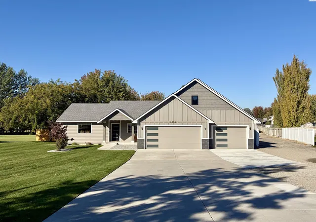 Photo 1 of Single family home for sale at 4403 Mount Daniel Ct, West Richland, WA 99353 | MLS# PAC296885 | Listing updated on 2026-10-16