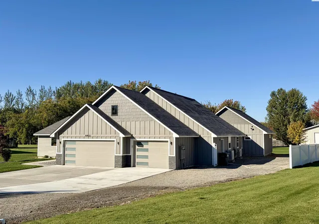 Photo 2 of Single family home for sale at 4403 Mount Daniel Ct, West Richland, WA 99353 | MLS# PAC296885 | Listing updated on 2026-10-16