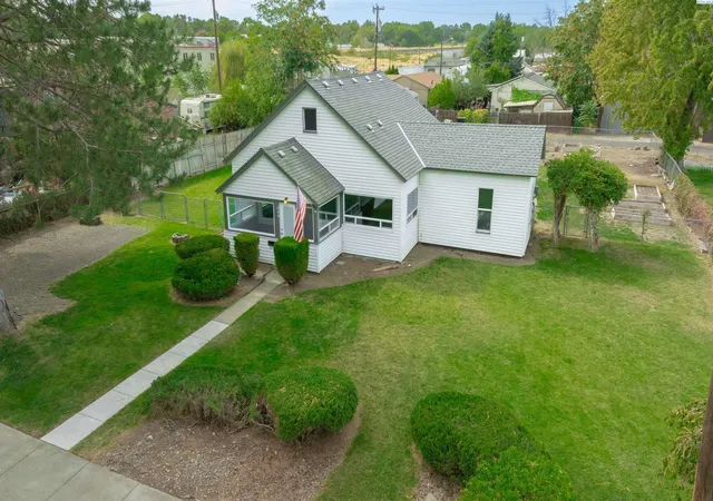 Photo 3 of Single family home for sale at 409 N Garfield St, Kennewick, WA 99336 | MLS# PAC296912 | Listing updated on 2026-10-18