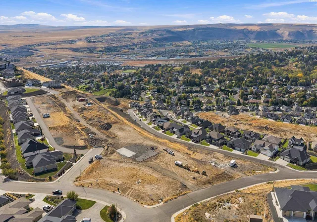 Photo 4 of Land for sale at 2501 Falconcrest Lp, Richland, WA 99352 | MLS# PAC296913 | Listing updated on 2026-10-14