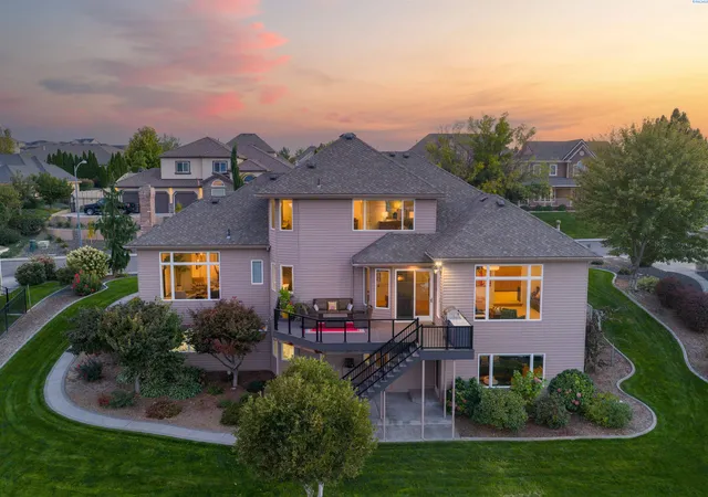 Photo 1 of Single family home for sale at 3902 W 43rd Avenue, Kennewick, WA 99337 | MLS# PAC296919 | Listing updated on 2026-10-24