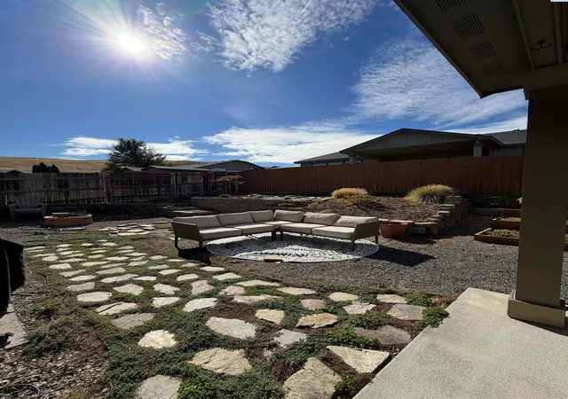 Photo 3 of Single family home for sale at 4504 S Underwood Pl, Kennewick, WA 99337 | MLS# PAC296922 | Listing updated on 2026-10-17
