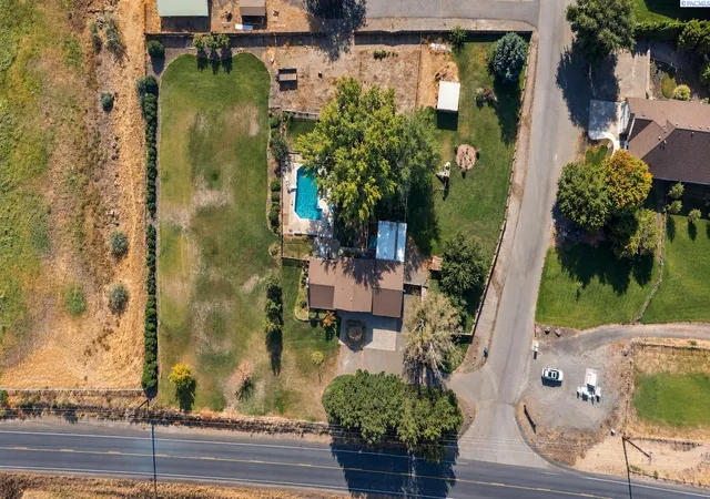 Single family home for sale at 26805 S 887 Prairie SE, Kennewick, WA 99338 | MLS# PAC296930