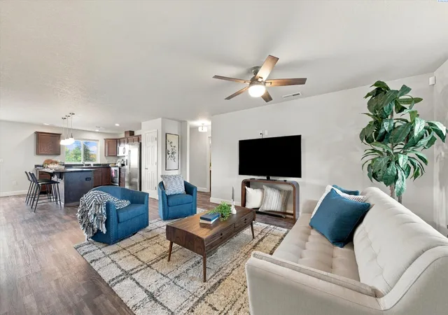 Photo 3 of Single family home for sale at 5814 Belmont Dr, Pasco, WA 99301 | MLS# PAC296932 | Listing updated on 2026-10-21