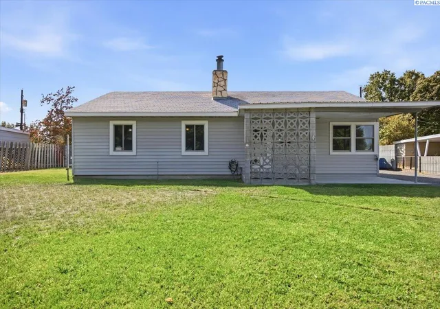 Photo 2 of Single family home for sale at 413 Basswood Ave, Richland, WA 99352 | MLS# PAC296933 | Listing updated on 2026-10-27