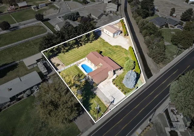 Photo 1 of Single family home for sale at 2610 S Vancouver St, Kennewick, WA 99337 | MLS# PAC296936 | Listing updated on 2026-10-22