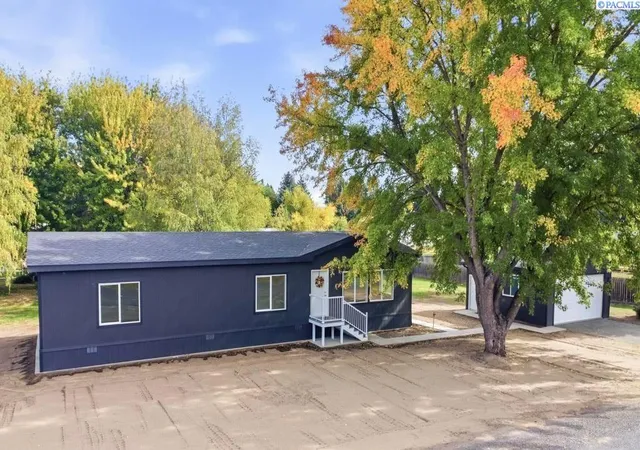 Photo 1 of Manufactured home for sale at 509 W Bartlett St, Oakesdale, WA 99158 | MLS# PAC296937 | Listing updated on 2026-10-15