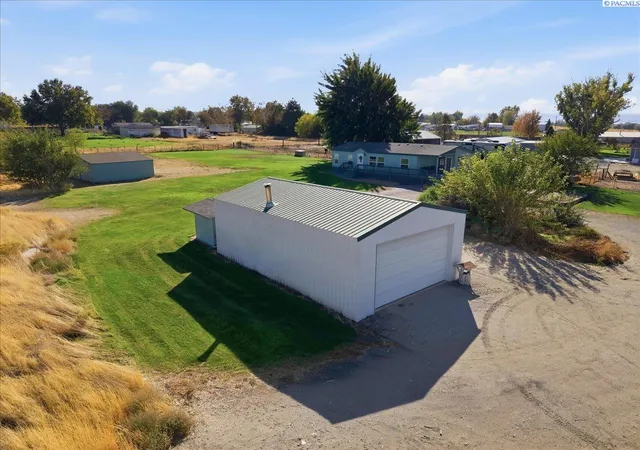 Photo 3 of Sale Pending at 165 Hanson Loop, Burbank, WA 99323 | MLS# PAC296946 | Listing updated on 2026-10-16