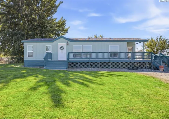 Photo 3 of Sale Pending at 165 Hanson Loop, Burbank, WA 99323 | MLS# PAC296946 | Listing updated on 2026-10-16