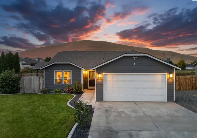 Photo 1 of Single family home for sale at 5405 Kirkwood Ln, West Richland, WA 99353 | MLS# PAC296959 | Listing updated on 2026-10-14