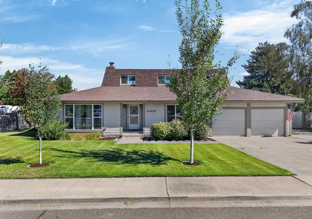 Photo 3 of Sale Pending at 4008 W 18th Avenue, Kennewick, WA 99338 | MLS# PAC296962 | Listing updated on 2026-10-21