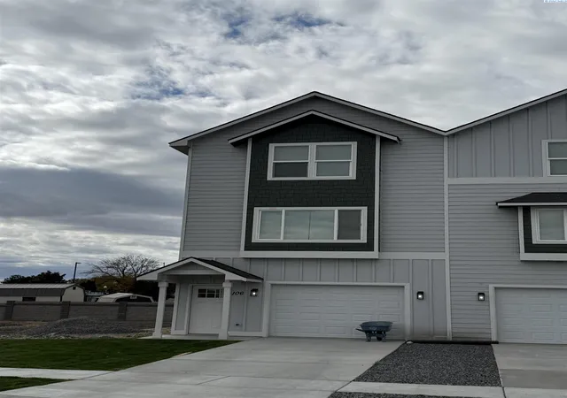 Single family home for sale at 106 Claret Dr, Prosser, WA 99350 | MLS# PAC297021