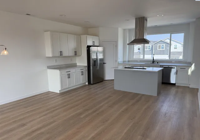 Photo 2 of Single family home for sale at 106 Claret Dr, Prosser, WA 99350 | MLS# PAC297021 | Listing updated on 2026-10-17