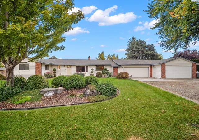 Photo 1 of Single family home for sale at 4209 S Elm St, Kennewick, WA 99337 | MLS# PAC297026 | Listing updated on 2026-10-15