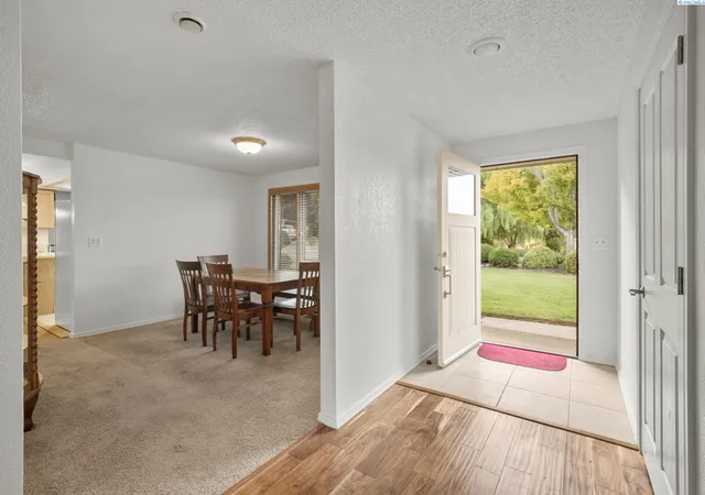 Photo 4 of Single family home for sale at 4209 S Elm St, Kennewick, WA 99337 | MLS# PAC297026 | Listing updated on 2026-10-15