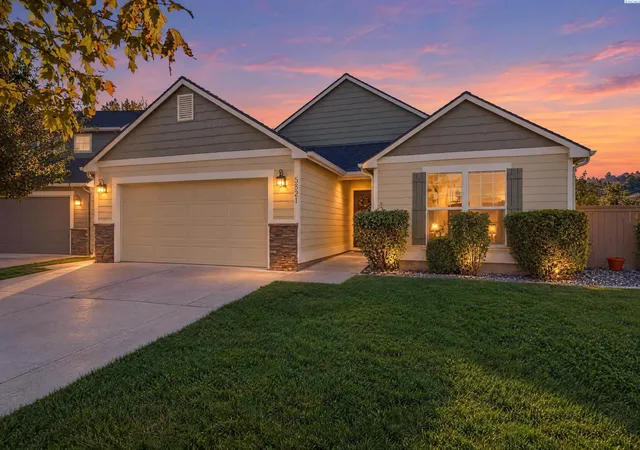Single family home for sale at 5821 W 17th Avenue, Kennewick, WA 99338 | MLS# PAC297028